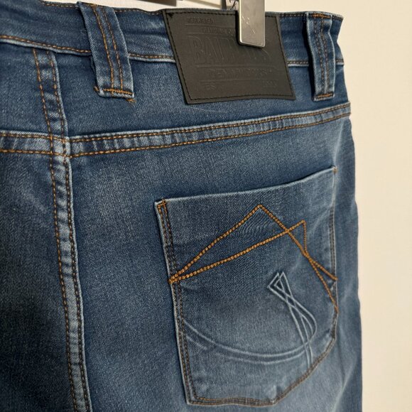 NWT Bauhaus Straight Fit Jeans - Indigo Denim - Canadian Brand - Picture 7 of 9